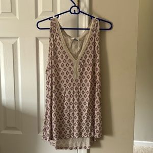 Woman’s tank top size L old navy